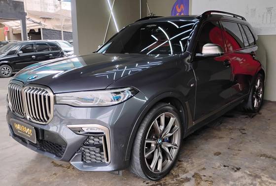 BMW X7 4.4 V8 GASOLINA M50i STEPTRONIC BMW X7 4.4 V8 GASOLINA M50i STEPTRONIC